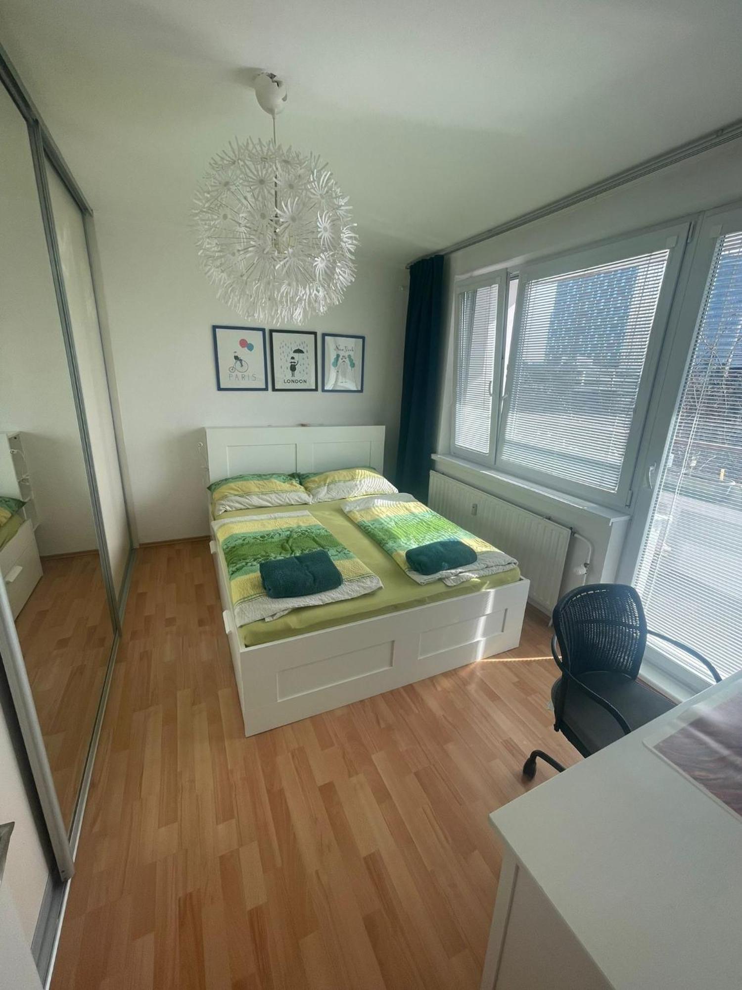 Park View City Center Location Apartment With Balcony Bratislava Esterno foto